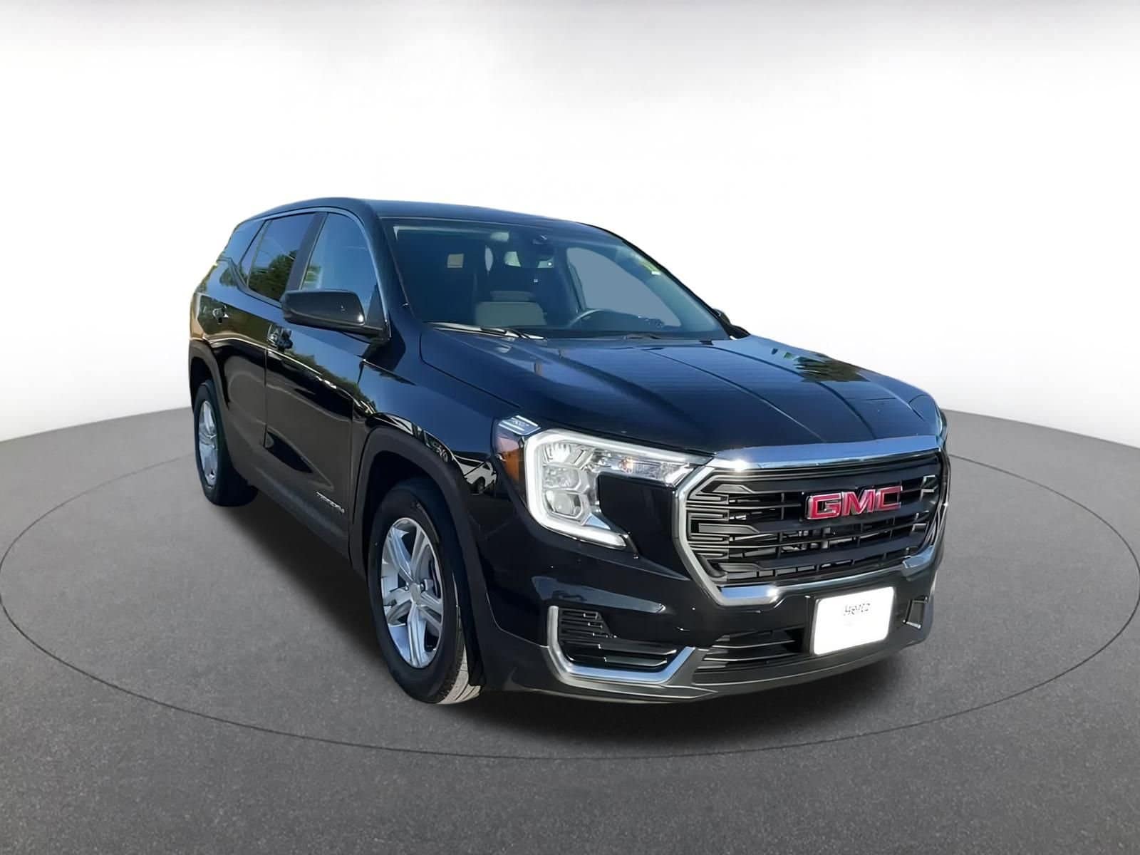 Thumbnail: 2024 GMC Terrain - 3