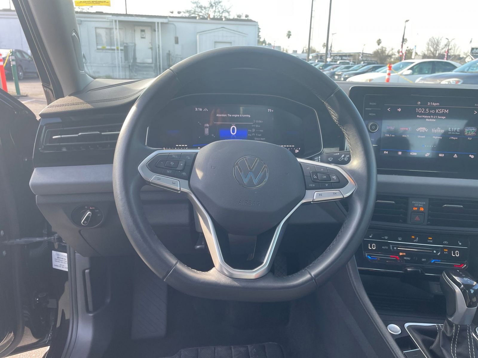 Thumbnail: 2025 Volkswagen Jetta - 30