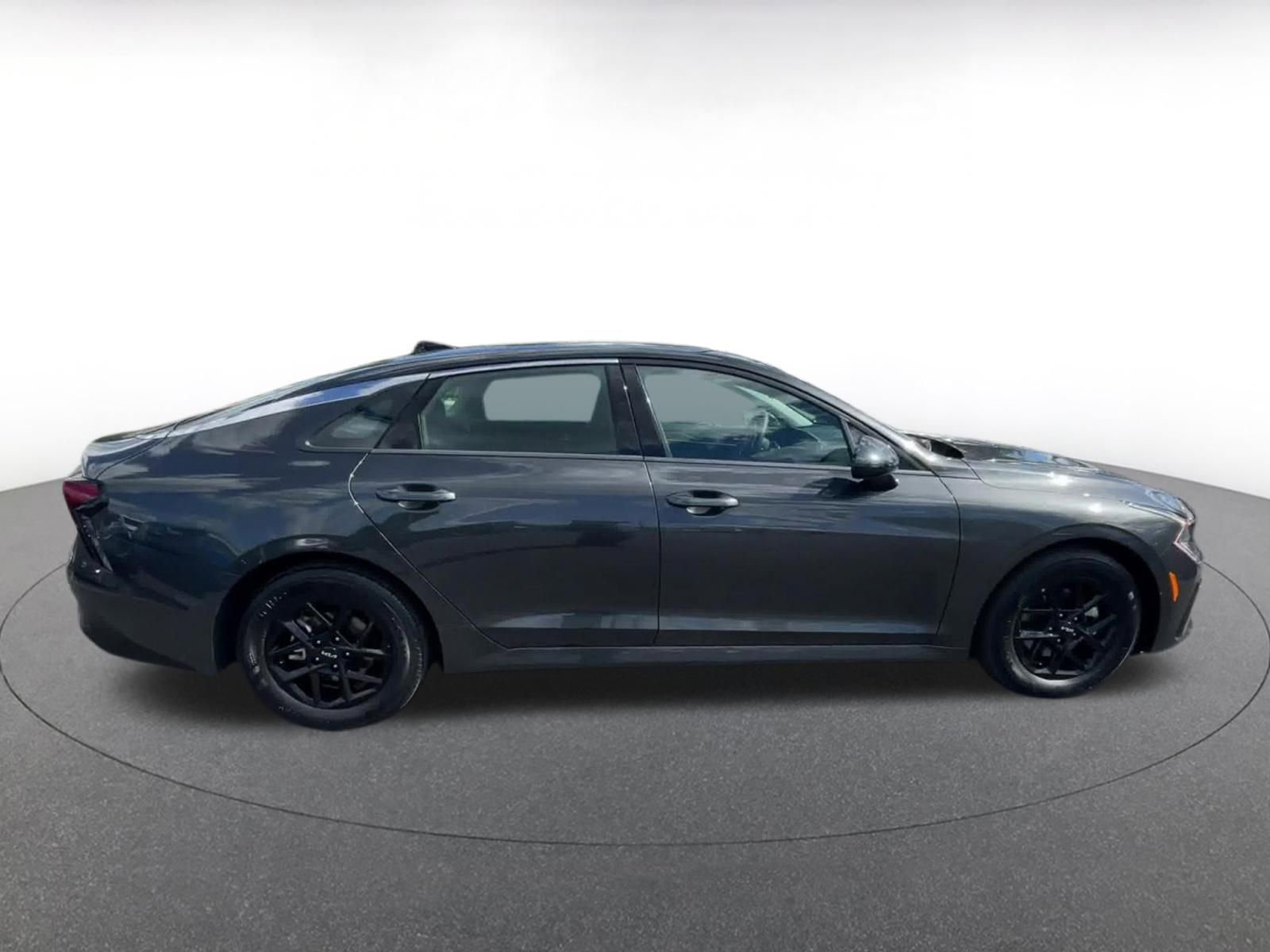 Thumbnail: 2025 Kia K5 - 16