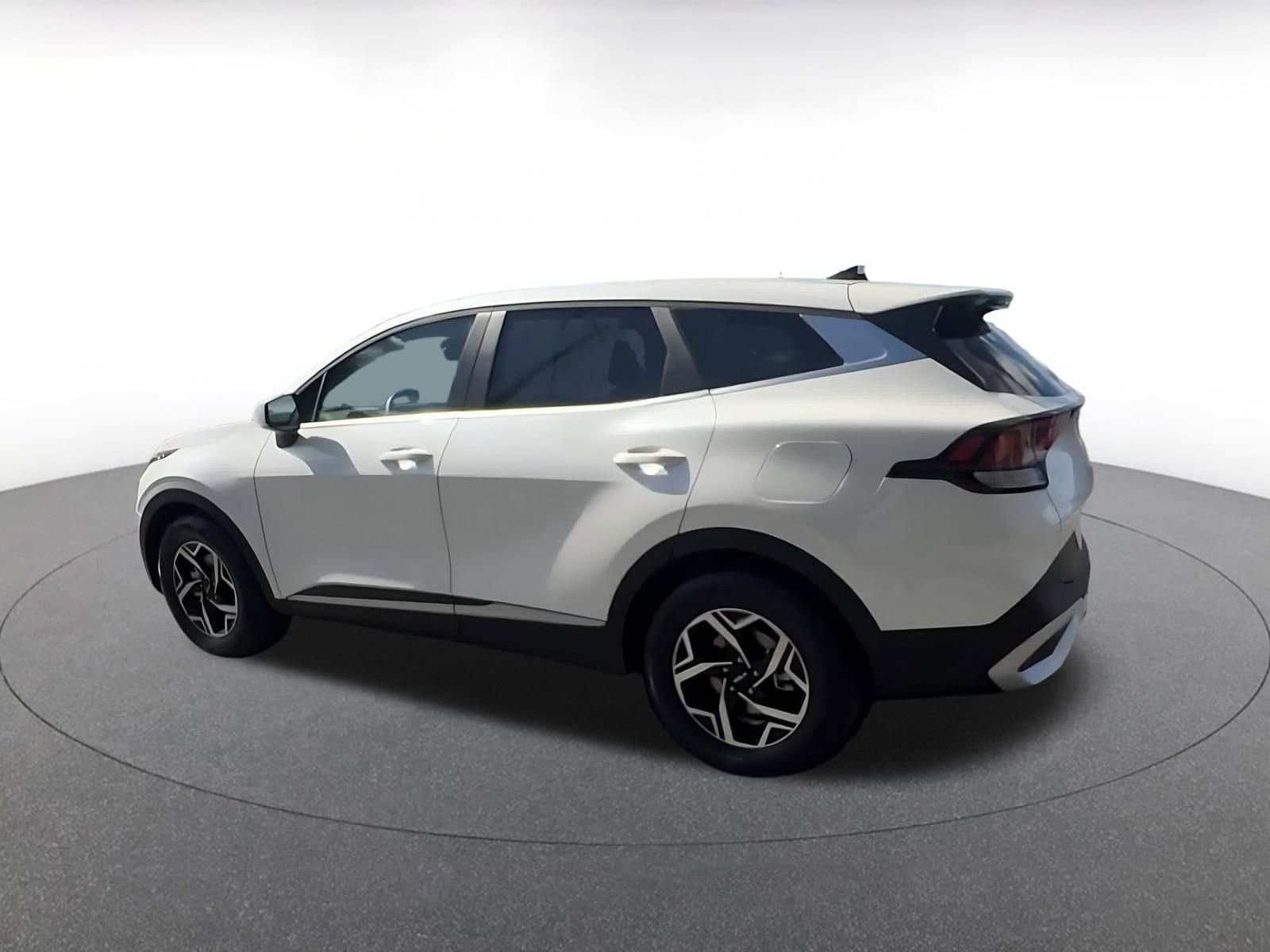 Thumbnail: 2025 Kia Sportage - 10