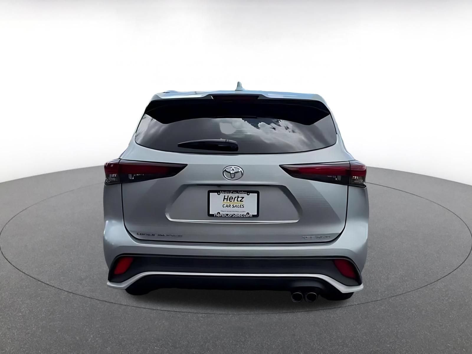 Thumbnail: 2025 Toyota Highlander - 12