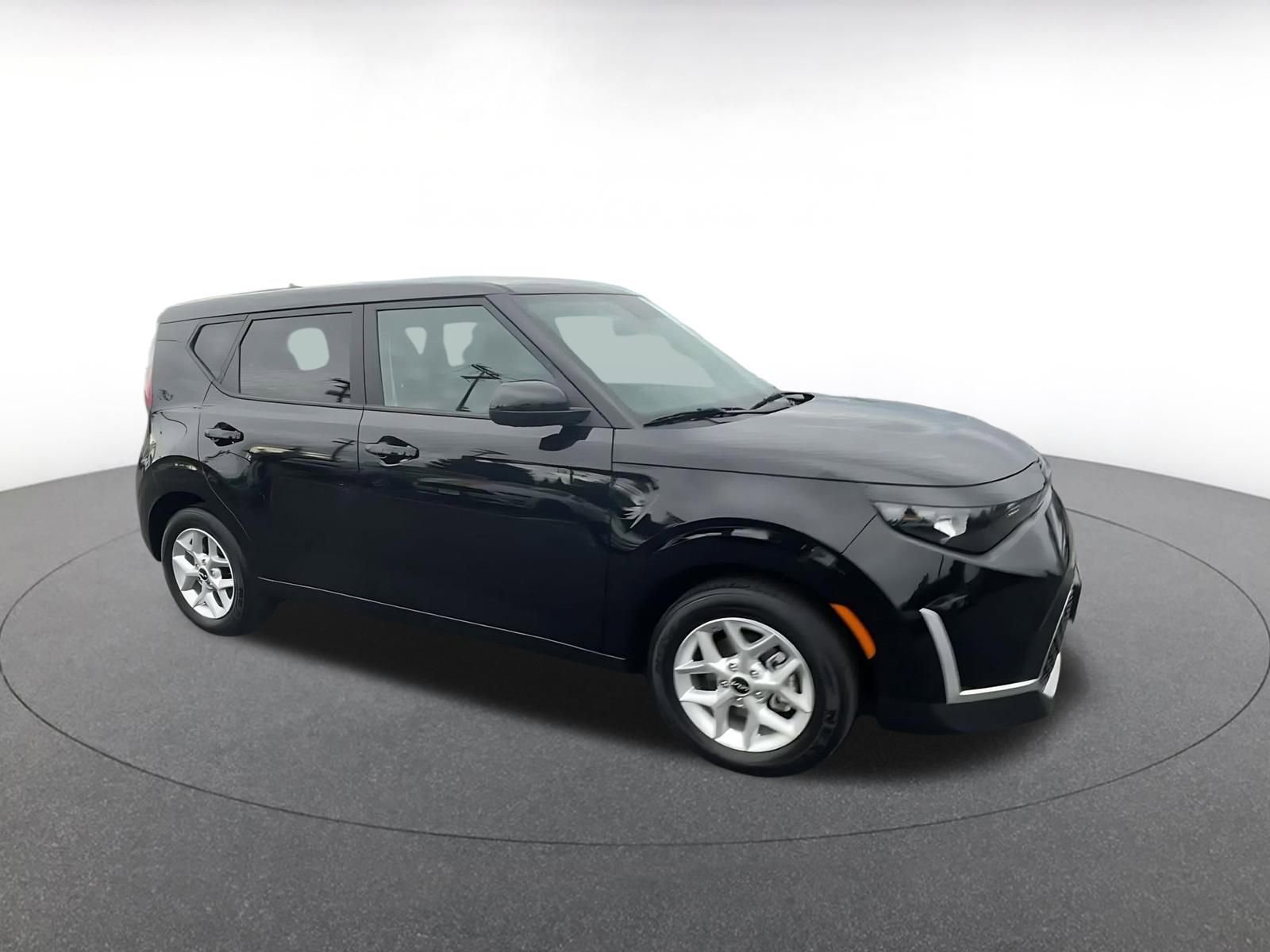 Thumbnail: 2025 Kia Soul - 2