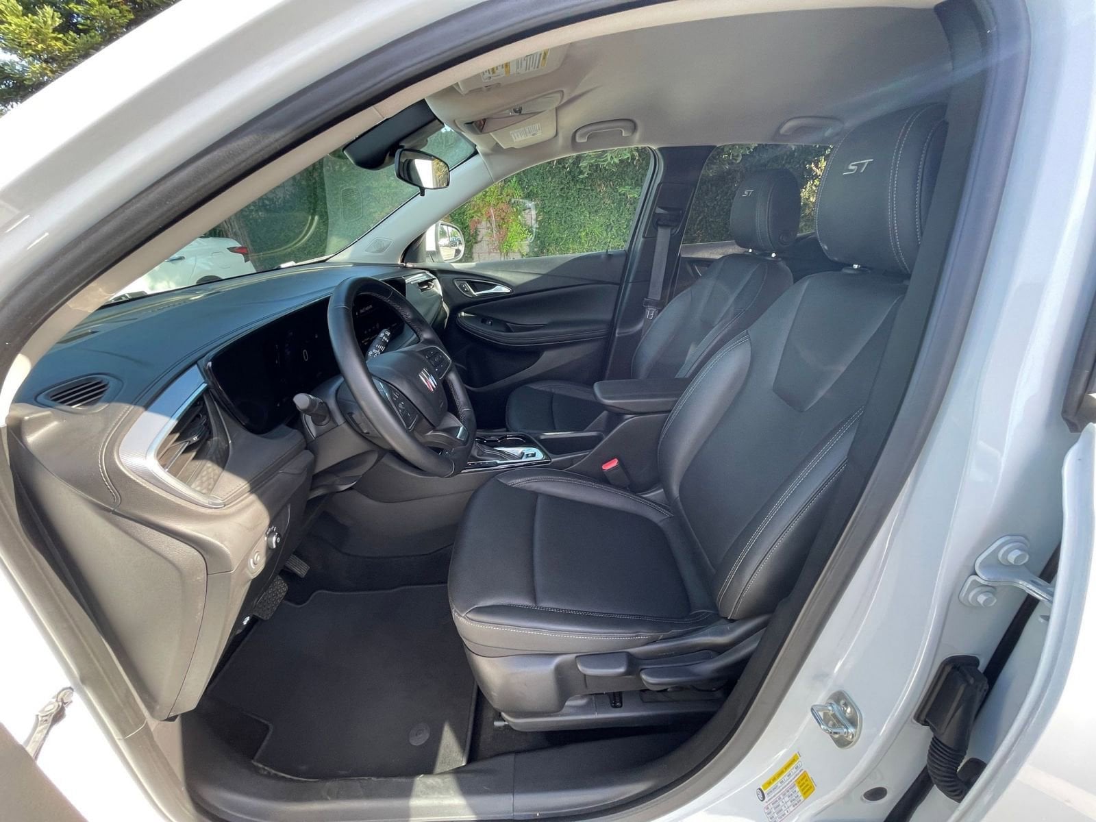 Thumbnail: 2024 Buick Encore GX - 23