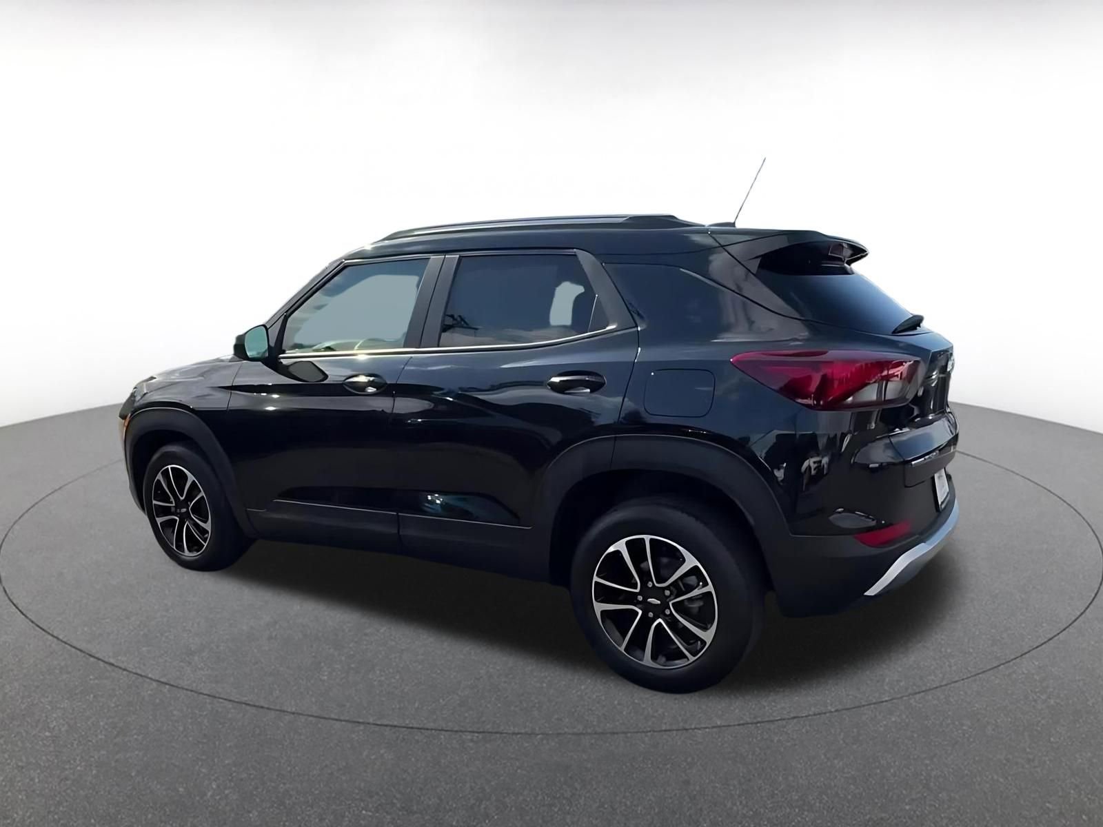 Thumbnail: 2025 Chevrolet TrailBlazer - 10