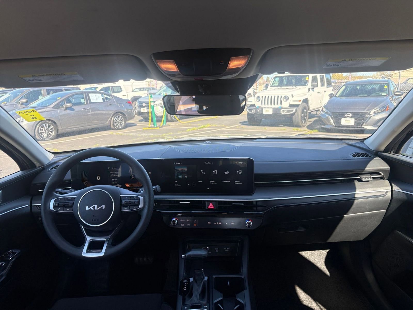 Thumbnail: 2025 Kia K5 - 32