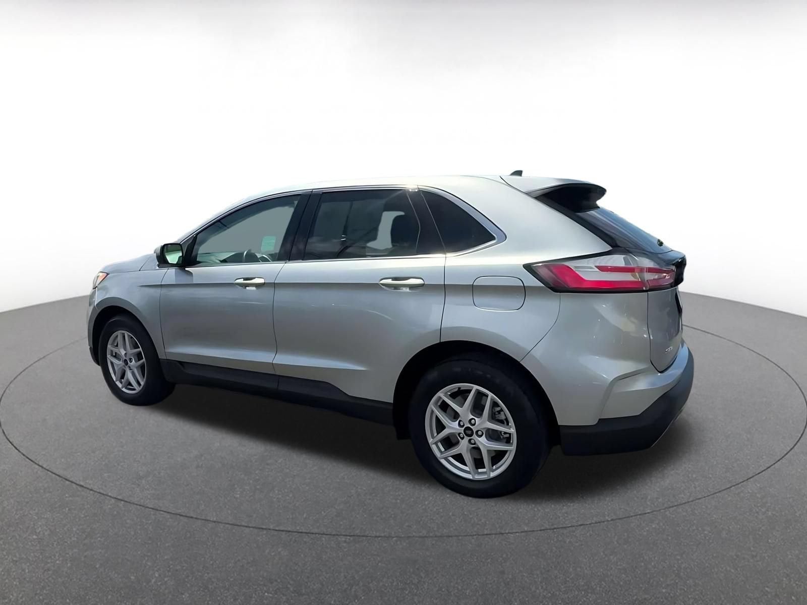 Thumbnail: 2024 Ford Edge - 8