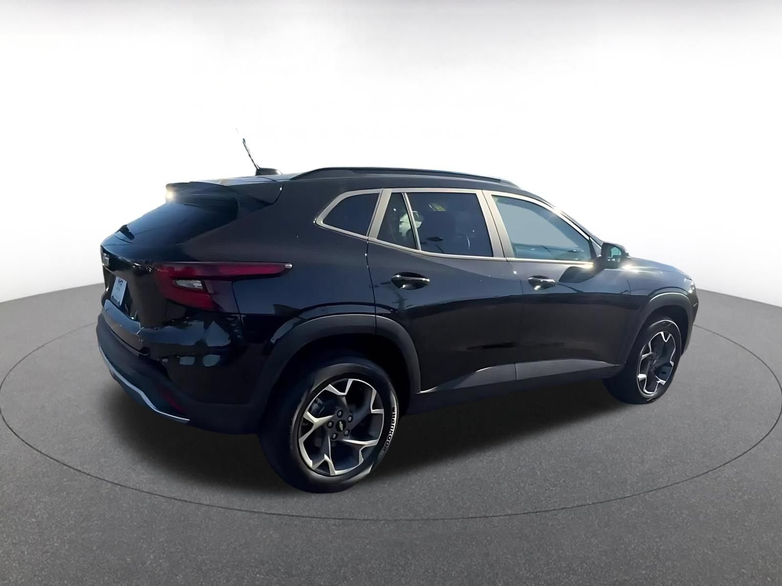 Thumbnail: 2025 Chevrolet Trax - 15