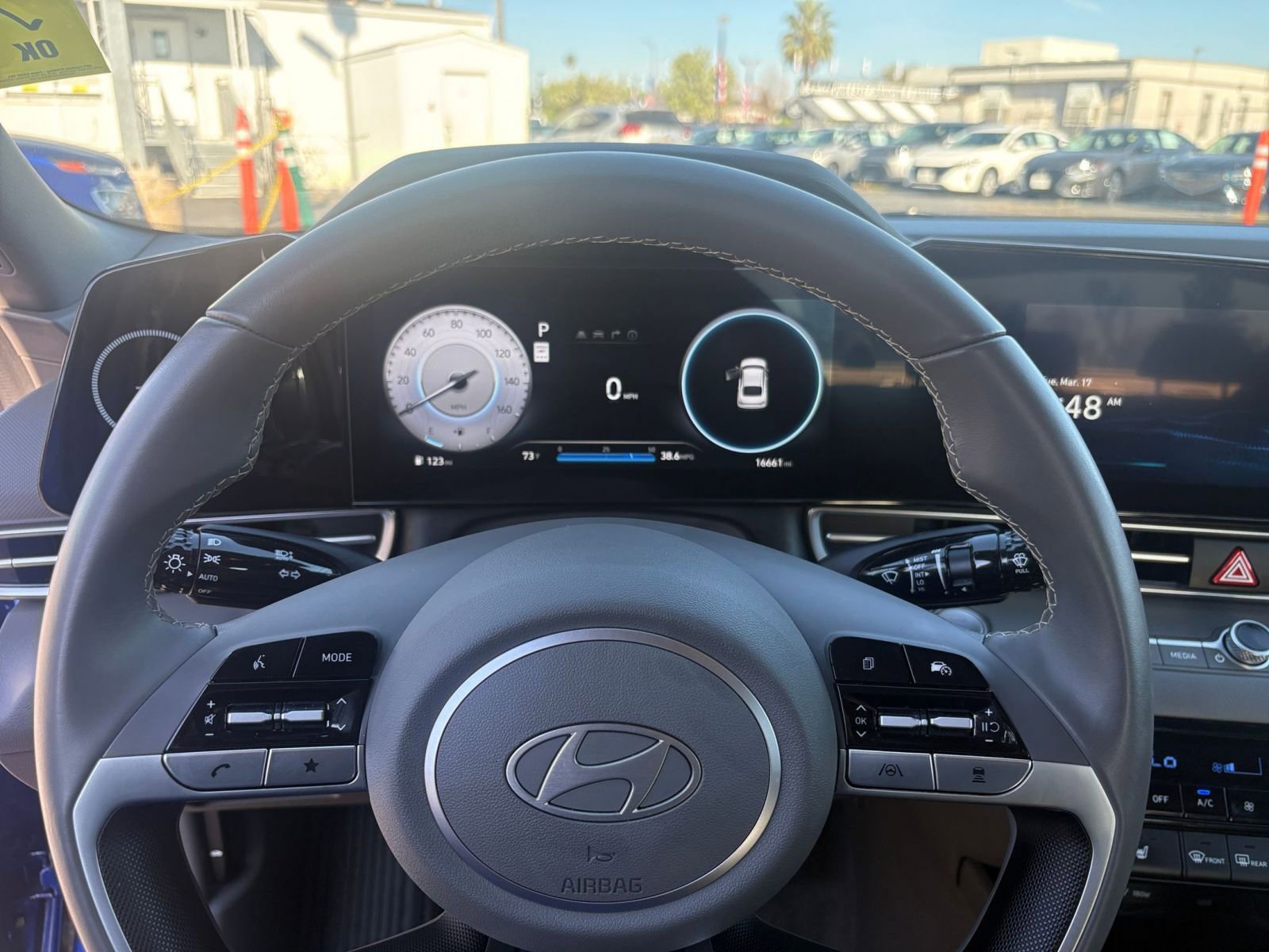 Thumbnail: 2025 Hyundai Elantra - 28