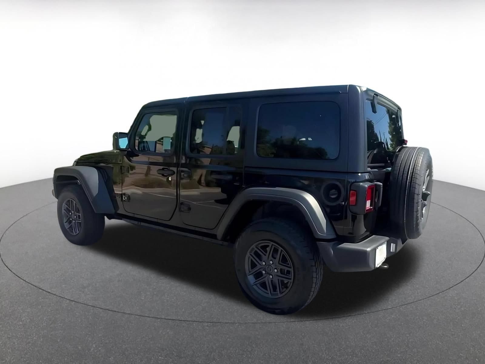 Thumbnail: 2025 Jeep Wrangler - 10