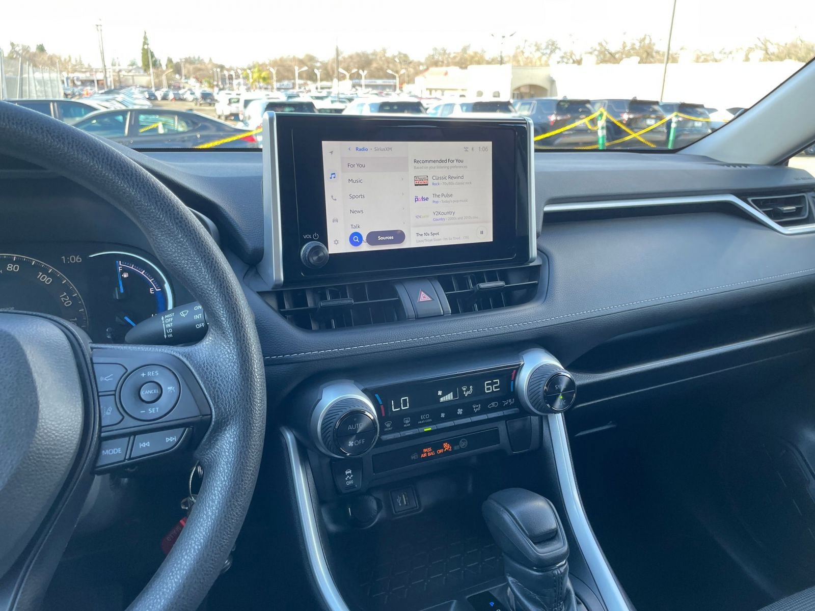 Thumbnail: 2025 Toyota RAV4 - 18