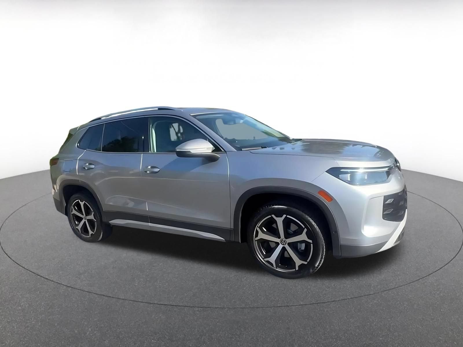 Thumbnail: 2026 Volkswagen Tiguan - 2