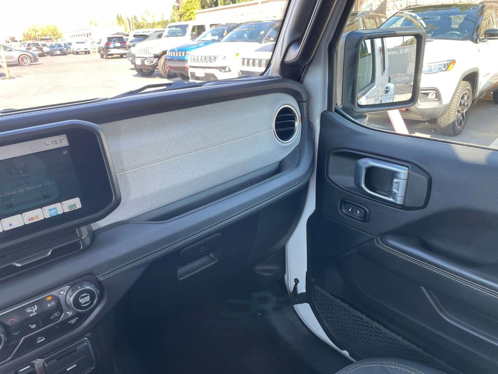 Thumbnail: 2025 Jeep Wrangler - 34