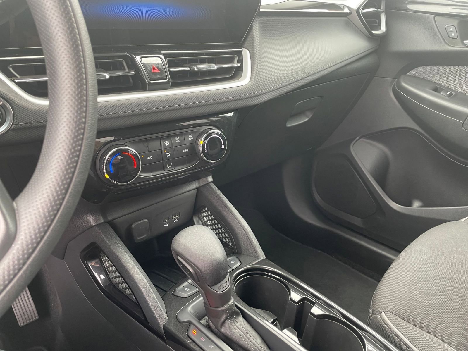 Thumbnail: 2025 Chevrolet TrailBlazer - 35