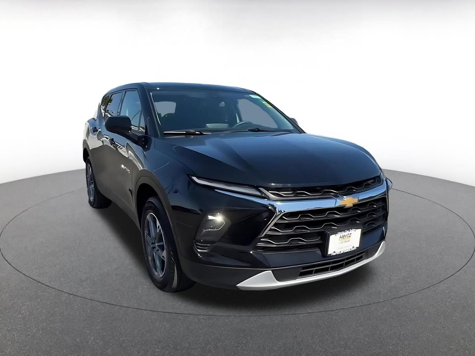 Thumbnail: 2025 Chevrolet Blazer - 3