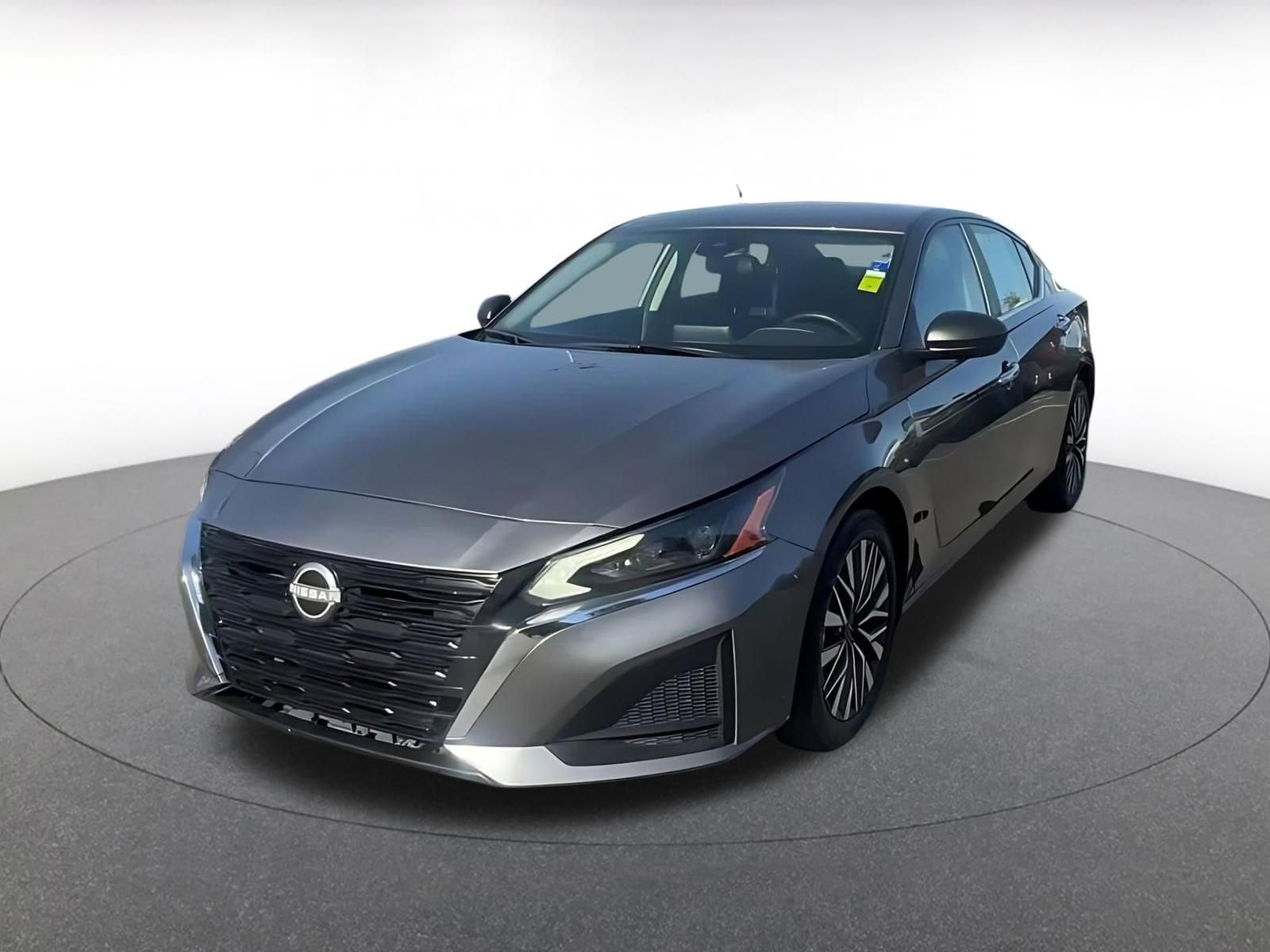 Thumbnail: 2025 Nissan Altima - 7