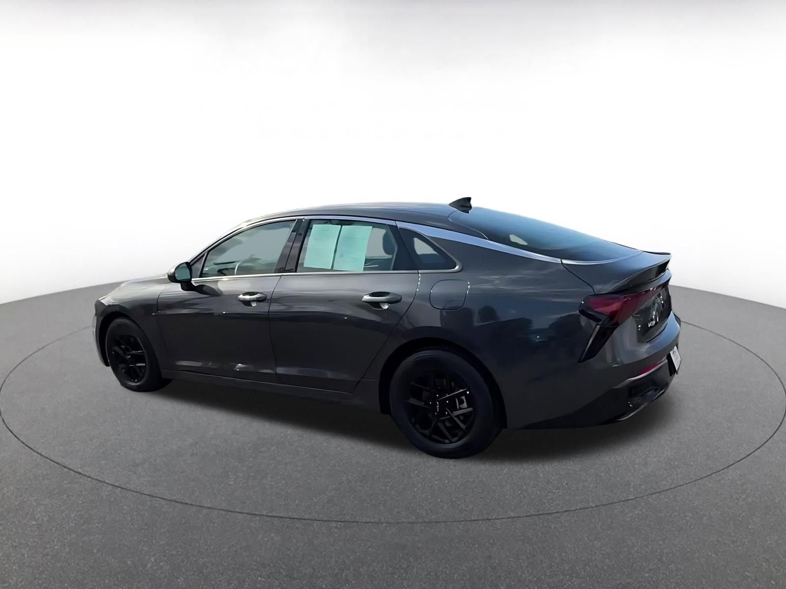 Thumbnail: 2025 Kia K5 - 10