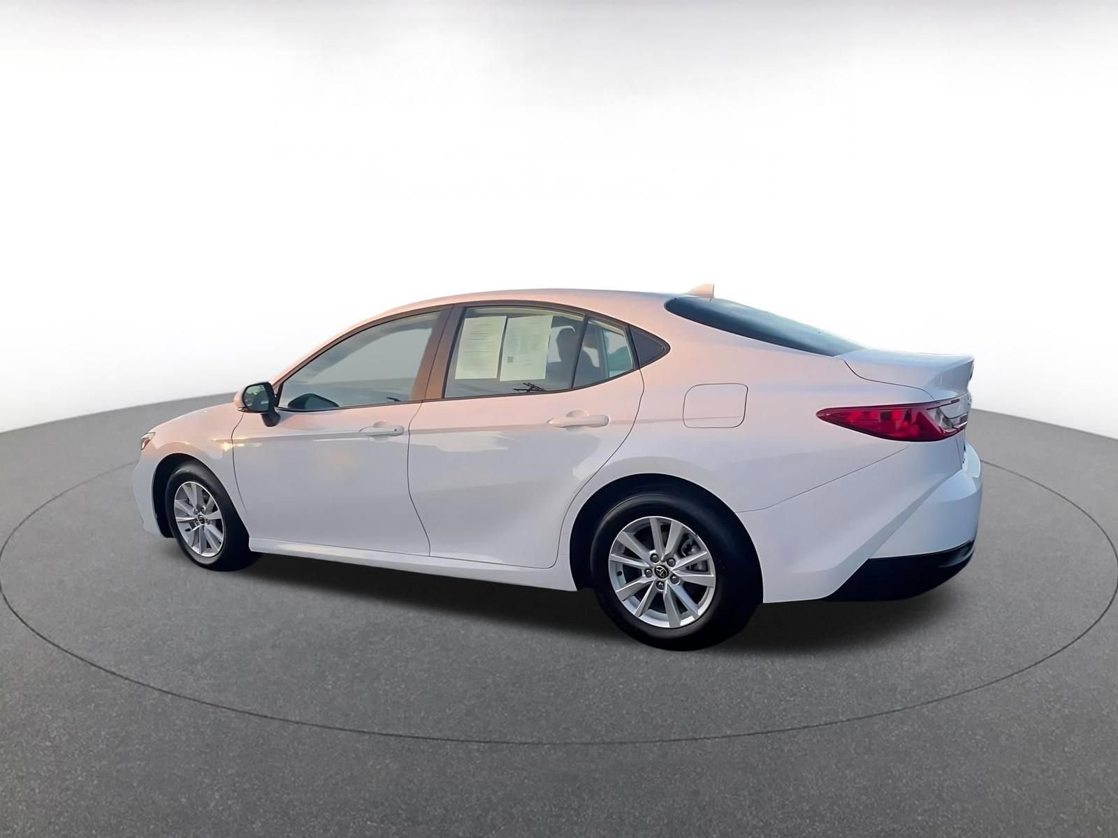 Thumbnail: 2025 Toyota Camry - 10