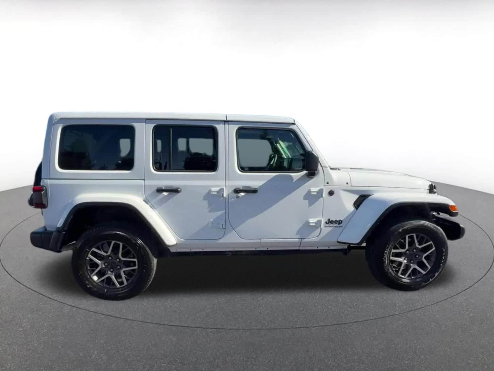 Thumbnail: 2025 Jeep Wrangler - 16
