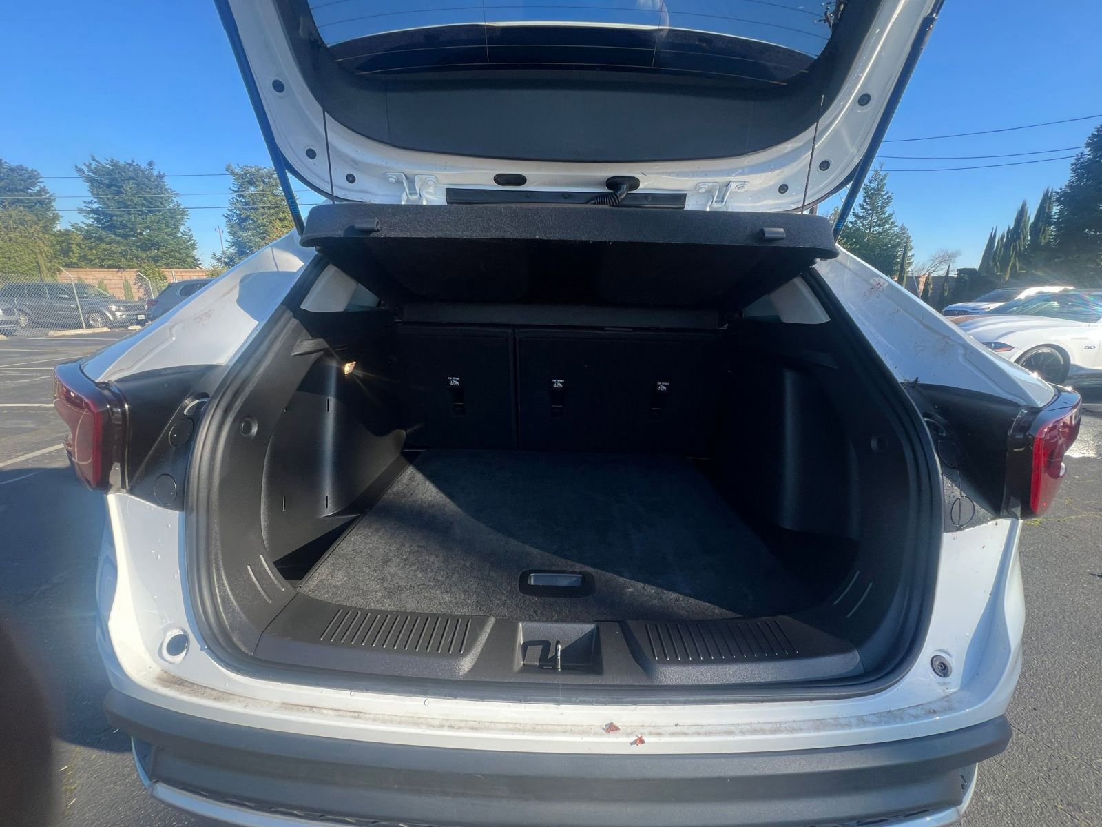 Thumbnail: 2025 Chevrolet Trax - 31