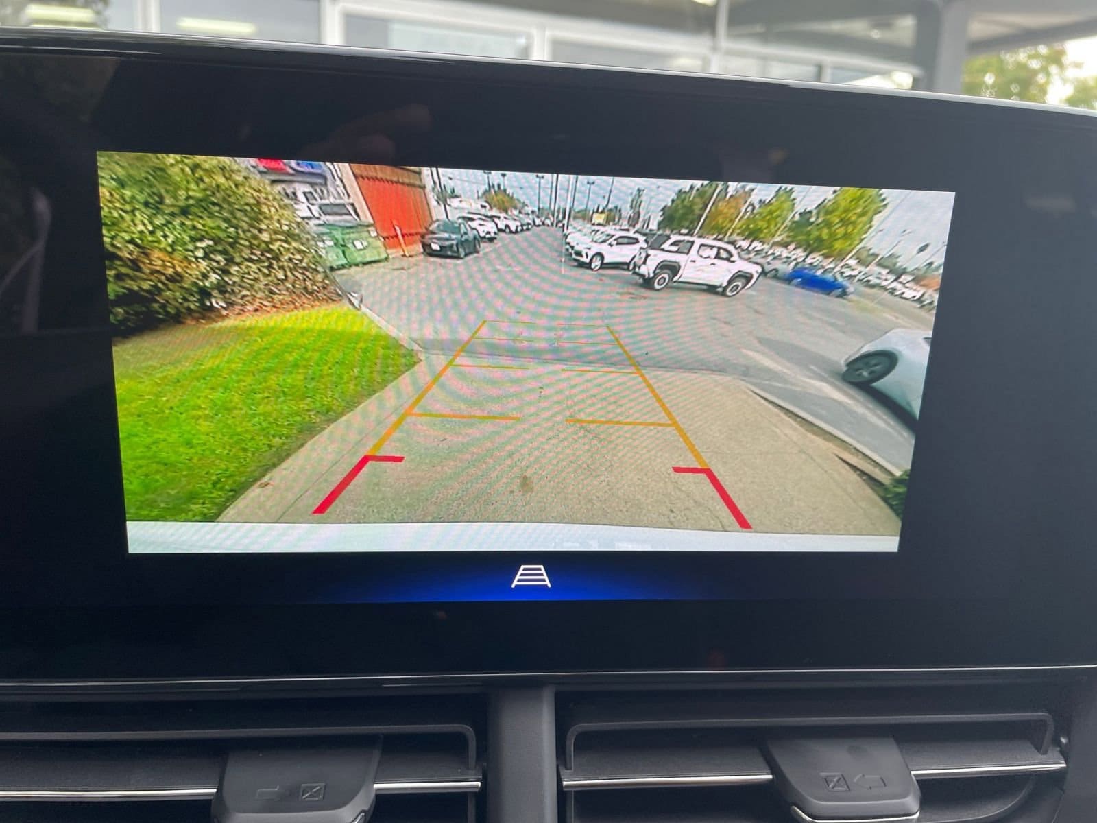 Thumbnail: 2025 Chevrolet Trax - 17