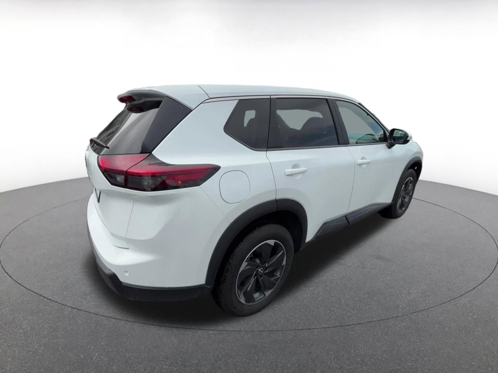 Thumbnail: 2025 Nissan Rogue - 15
