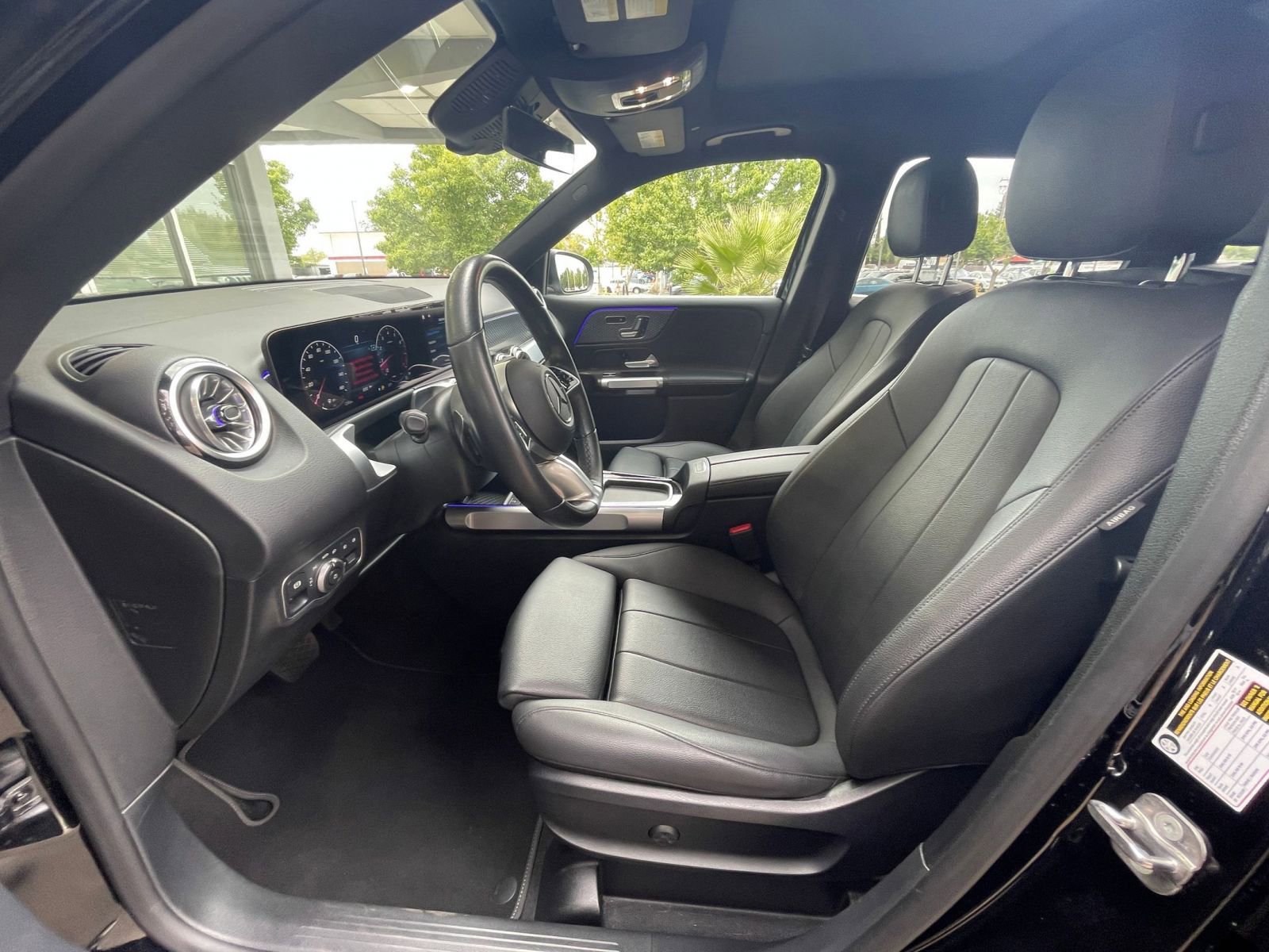 Thumbnail: 2024 Mercedes-Benz GLB - 30