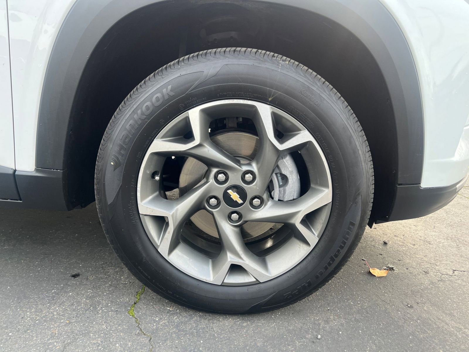 Thumbnail: 2025 Chevrolet Trax - 30