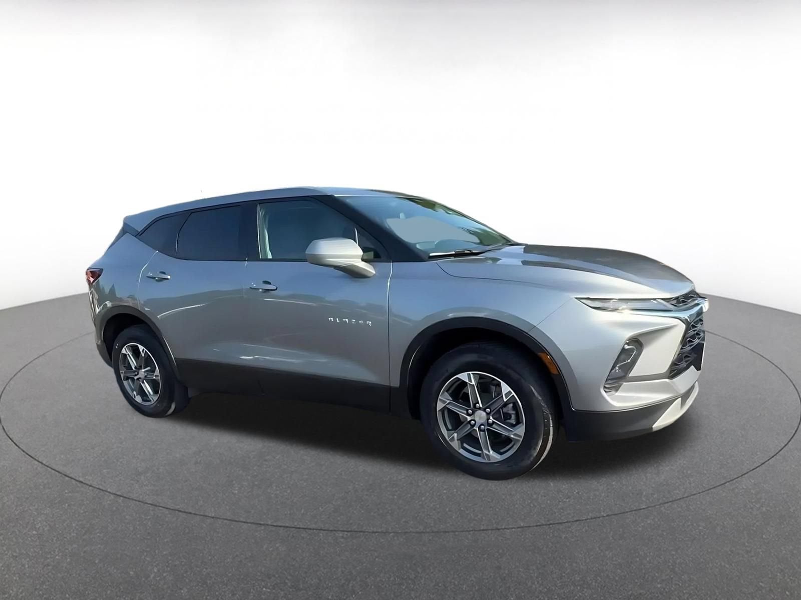 Thumbnail: 2025 Chevrolet Blazer - 2
