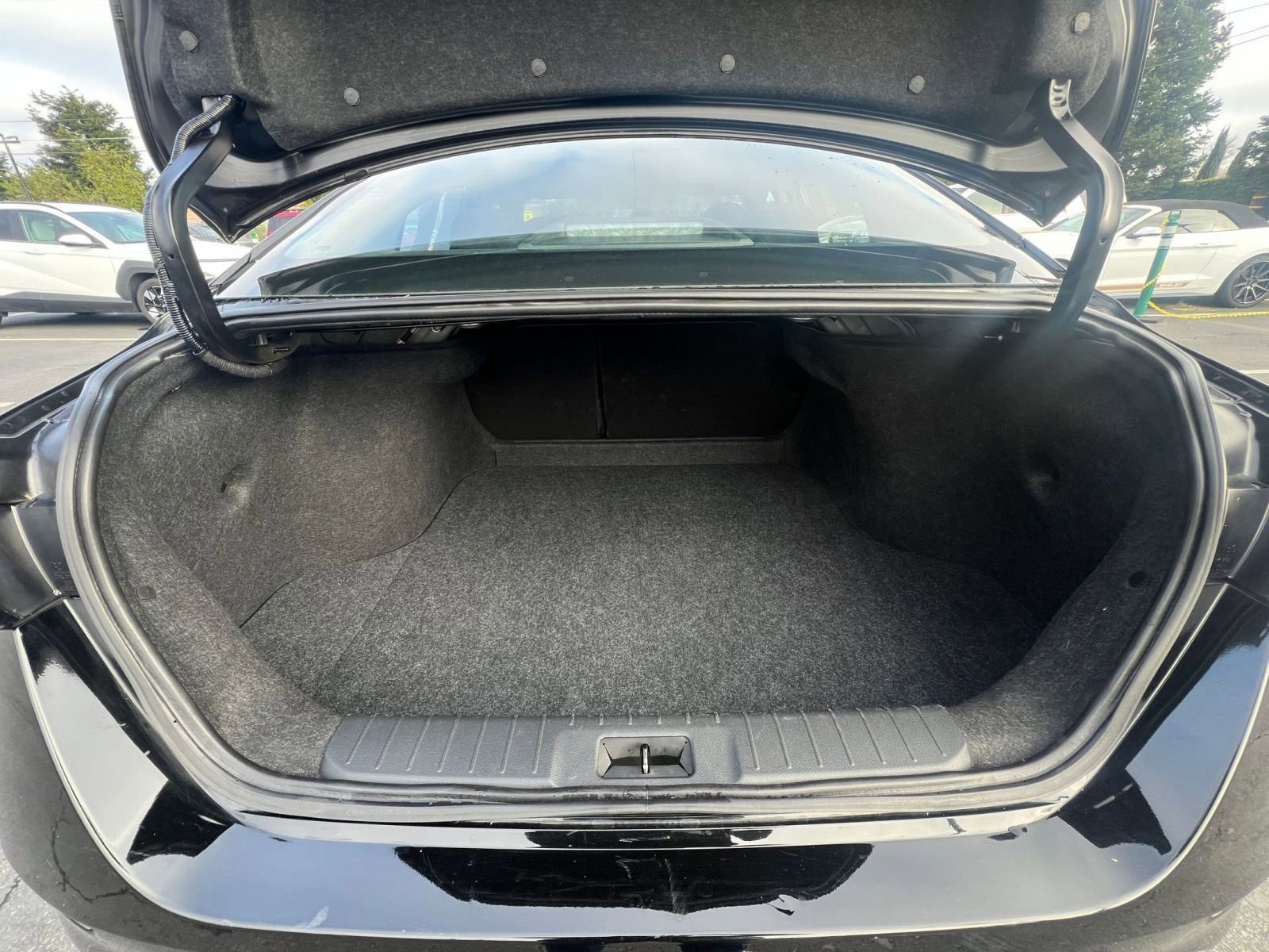 Thumbnail: 2025 Nissan Sentra - 31