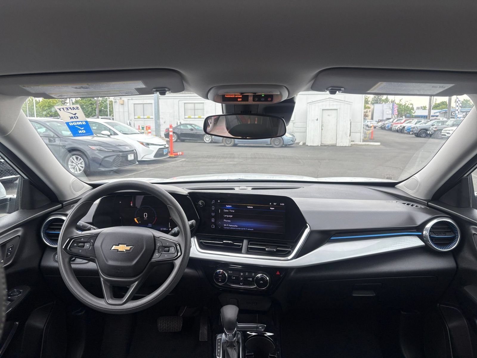 Thumbnail: 2025 Chevrolet Trax - 32