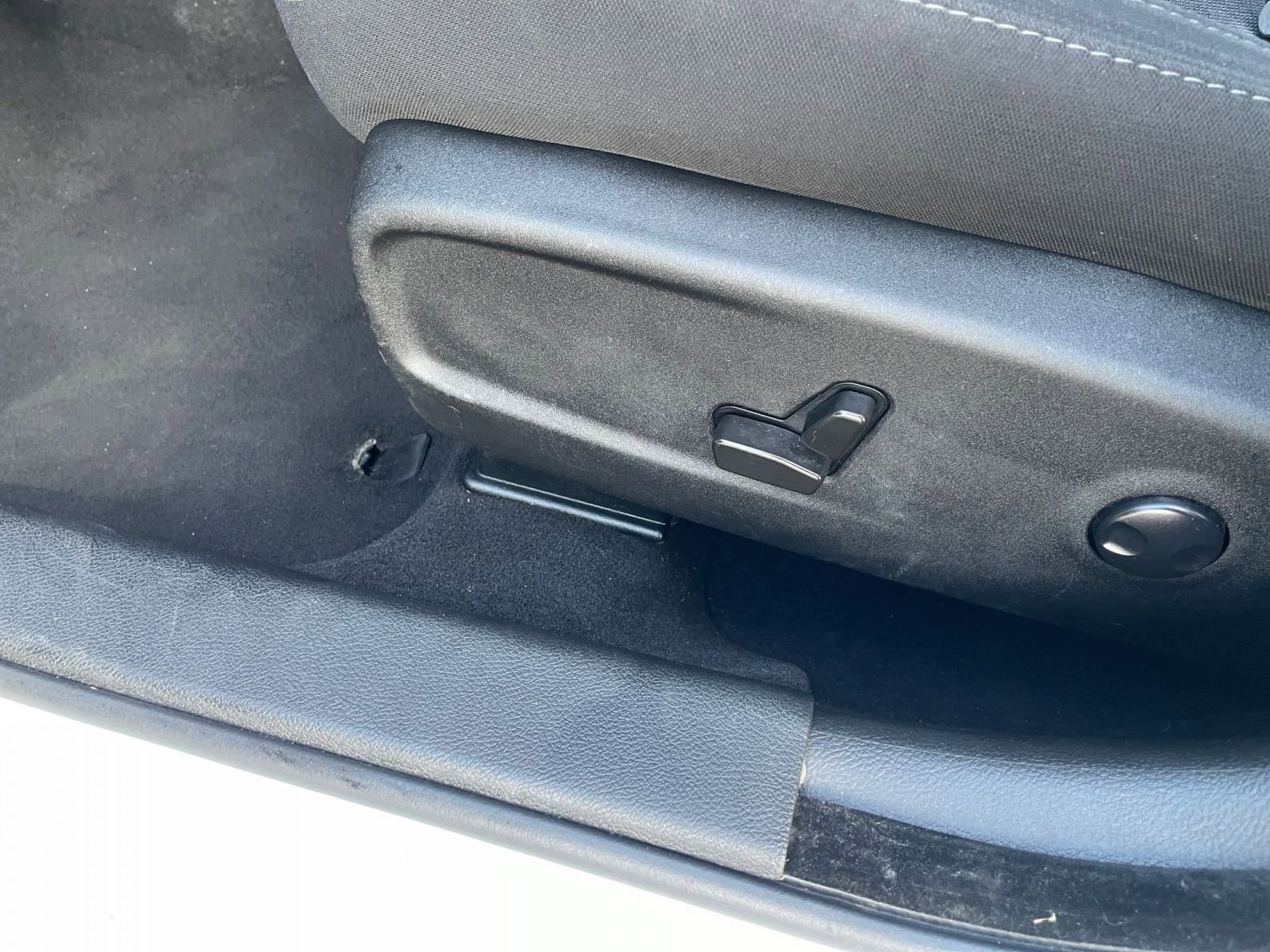 Thumbnail: 2022 Dodge Charger - 23