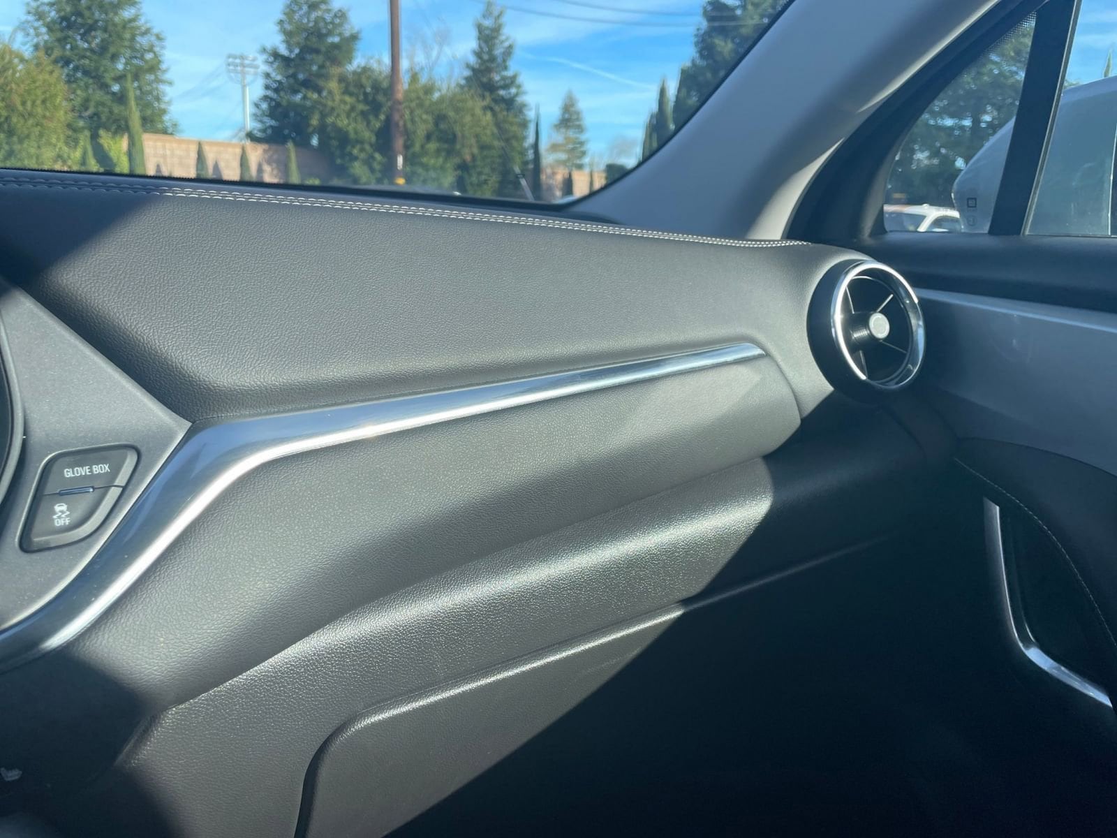 Thumbnail: 2025 Chevrolet Blazer - 30