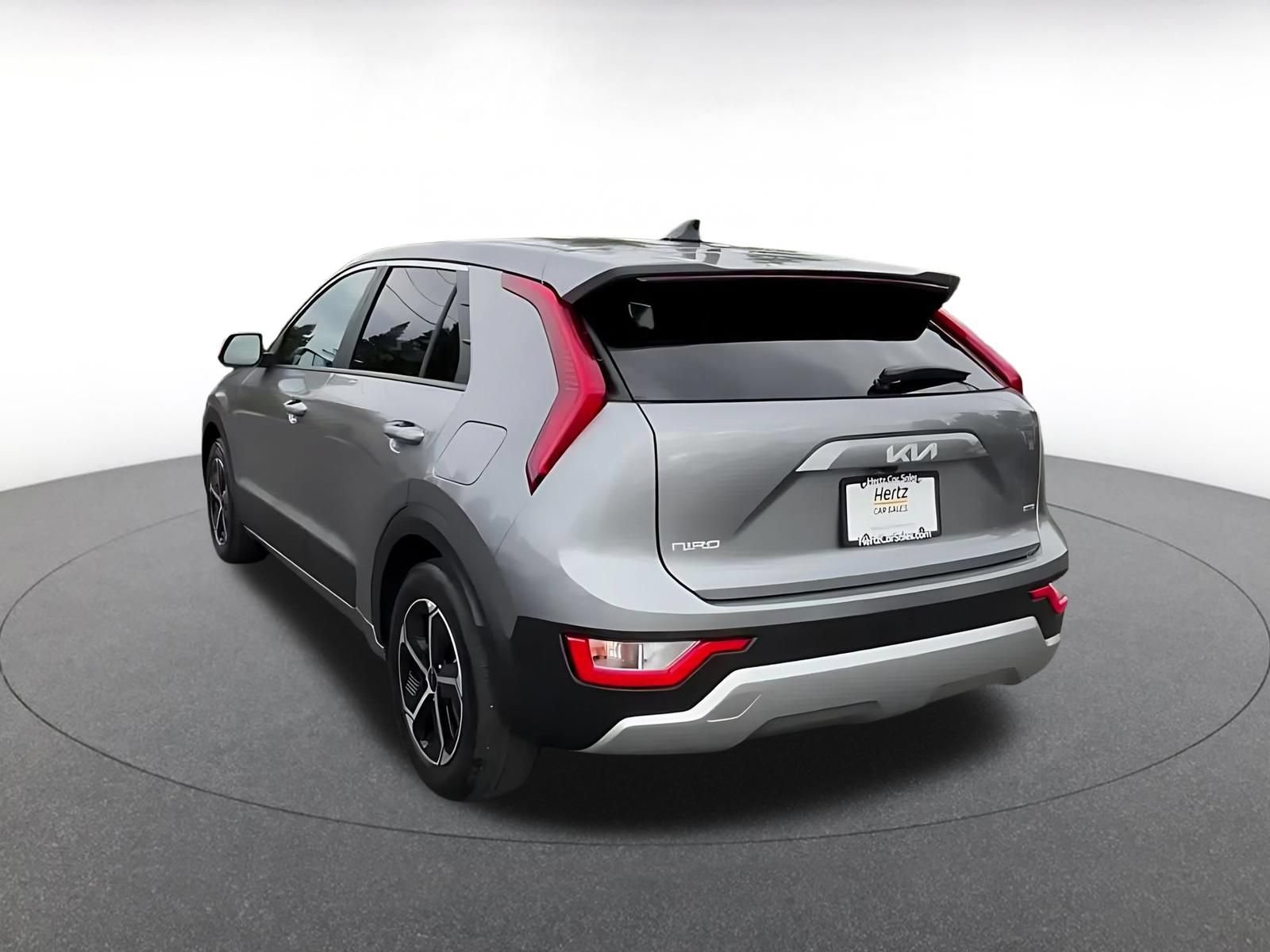 Thumbnail: 2026 Kia Niro - 11