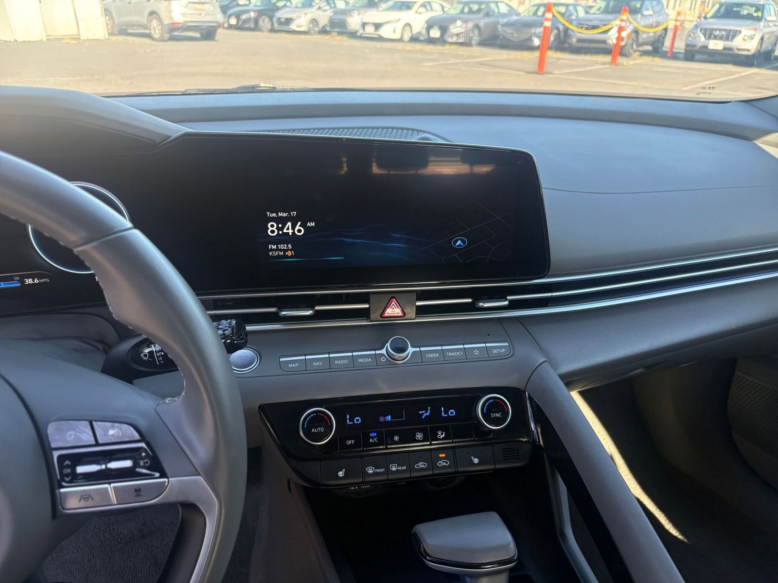 Thumbnail: 2025 Hyundai Elantra - 17