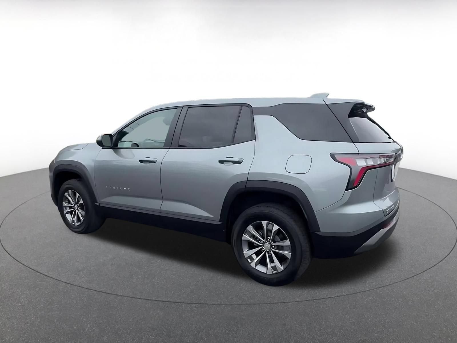 Thumbnail: 2025 Chevrolet Equinox - 9