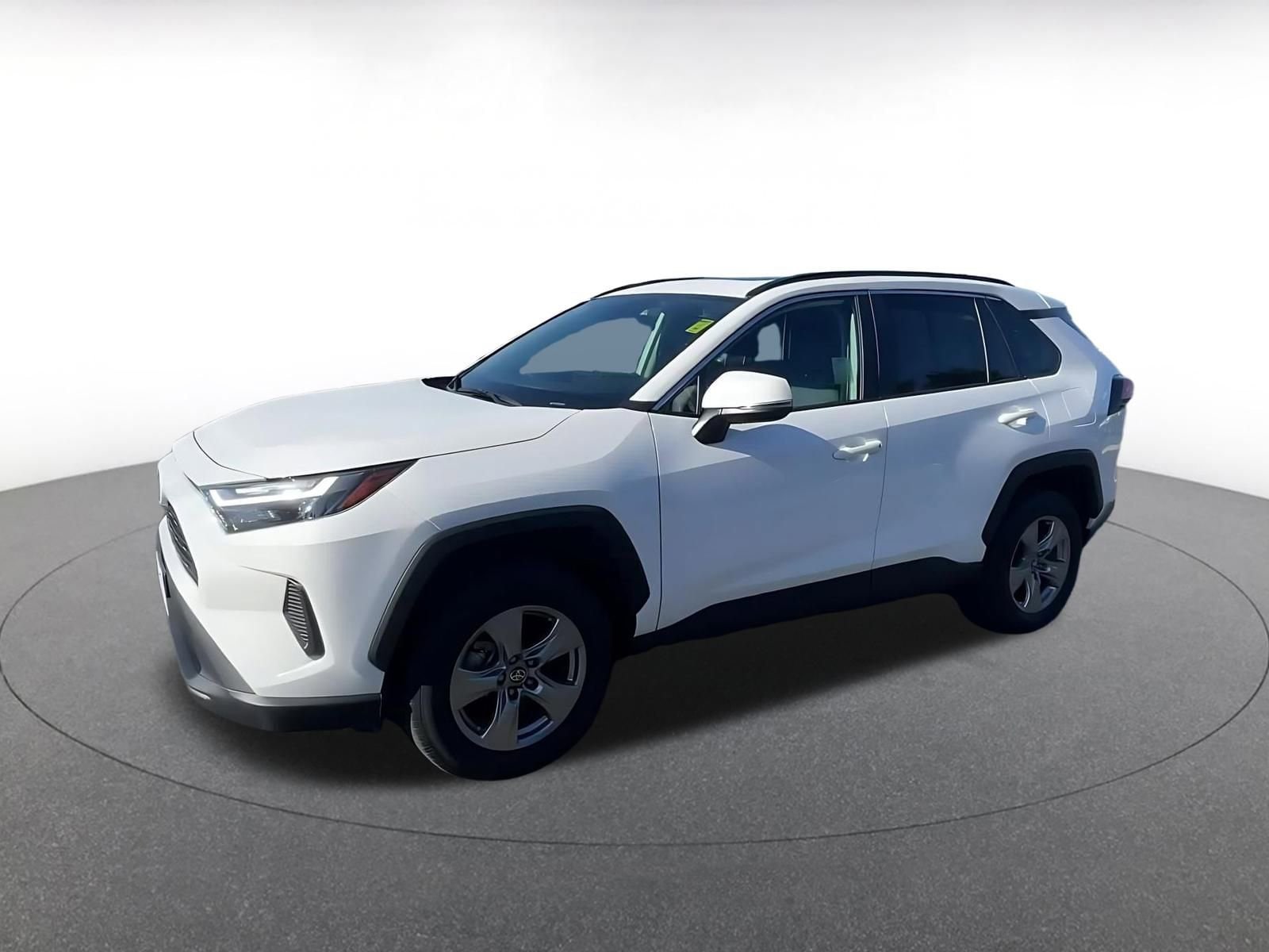 Thumbnail: 2025 Toyota RAV4 - 8
