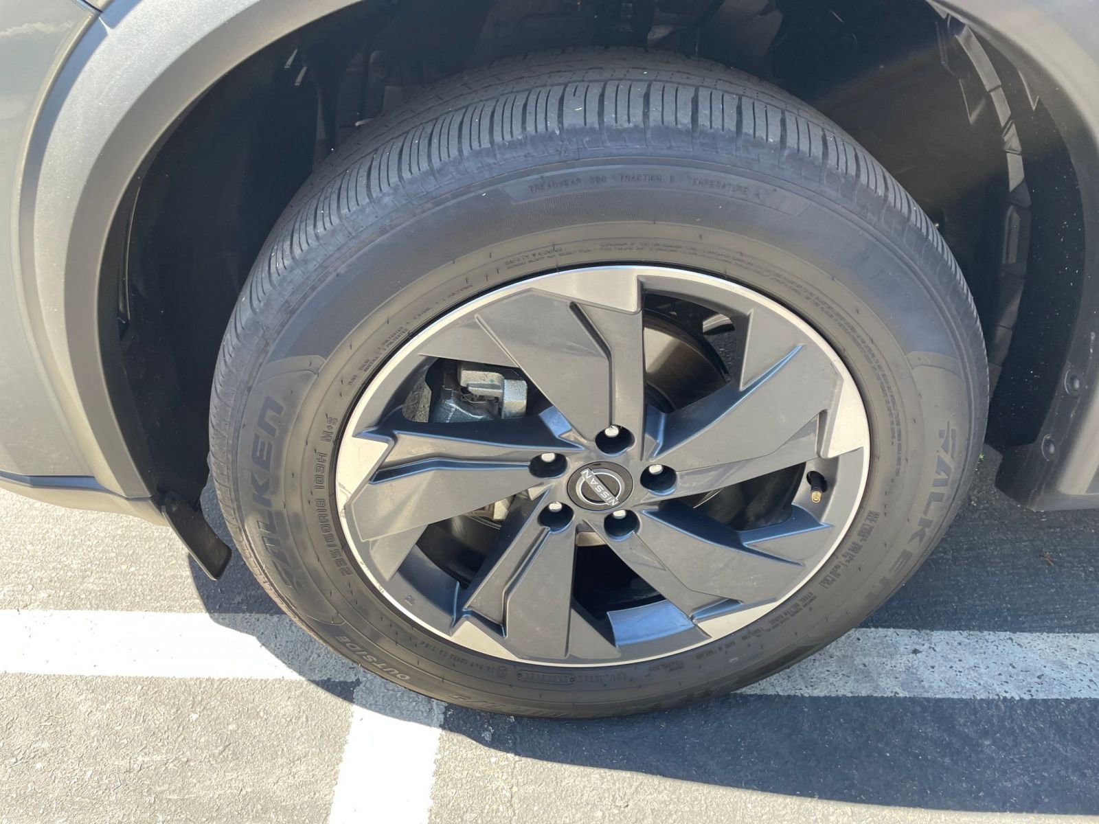 Thumbnail: 2025 Nissan Rogue - 32