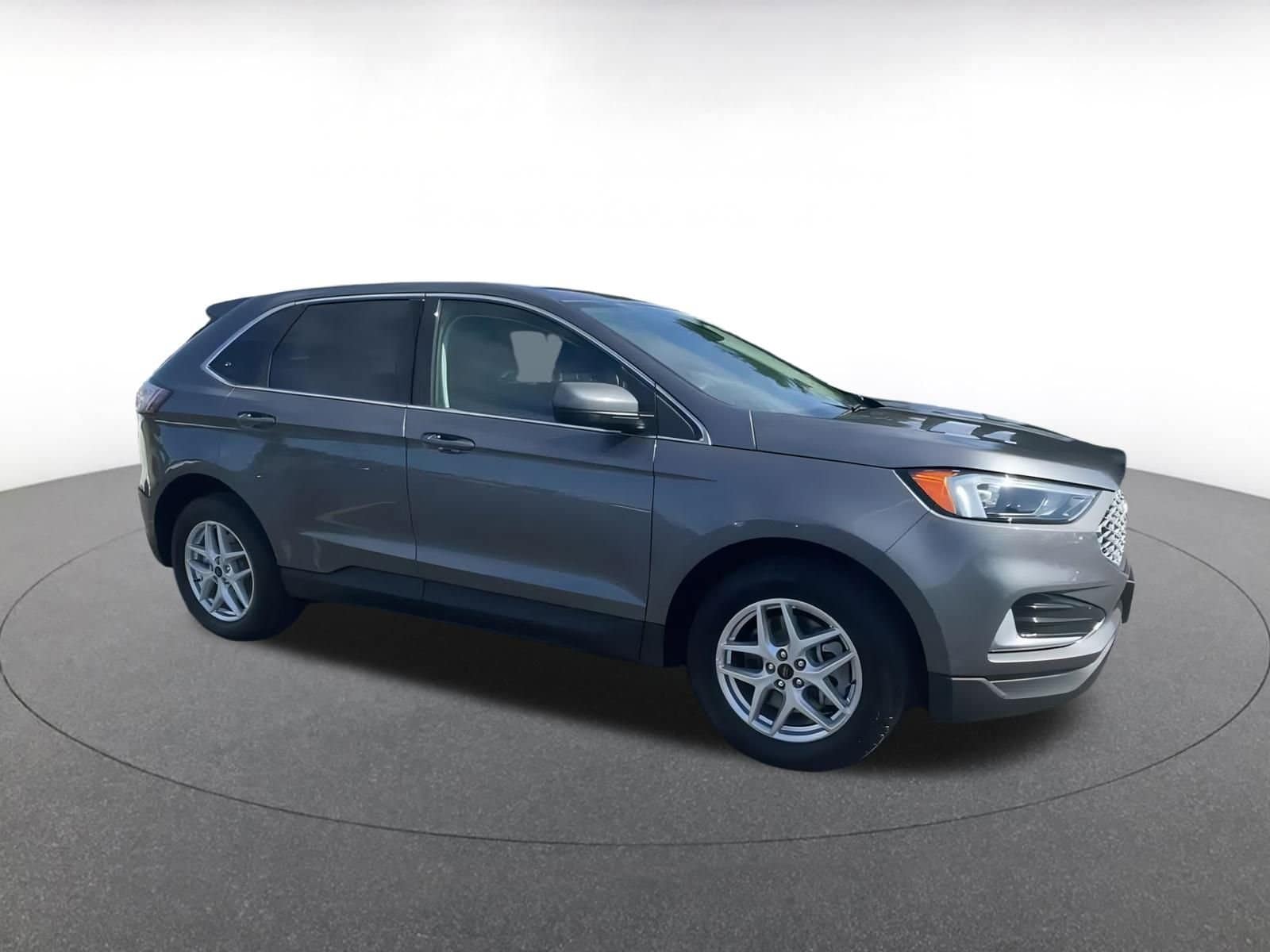 Thumbnail: 2024 Ford Edge - 2