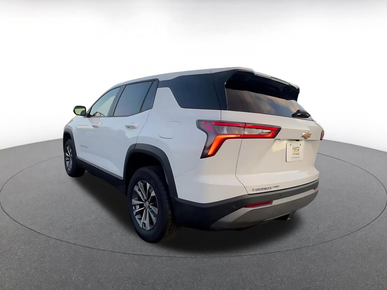 Thumbnail: 2025 Chevrolet Equinox - 11