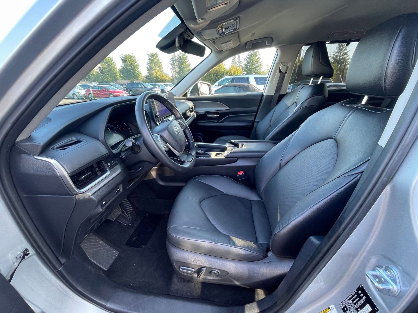 Thumbnail: 2025 Toyota Grand Highlander - 29