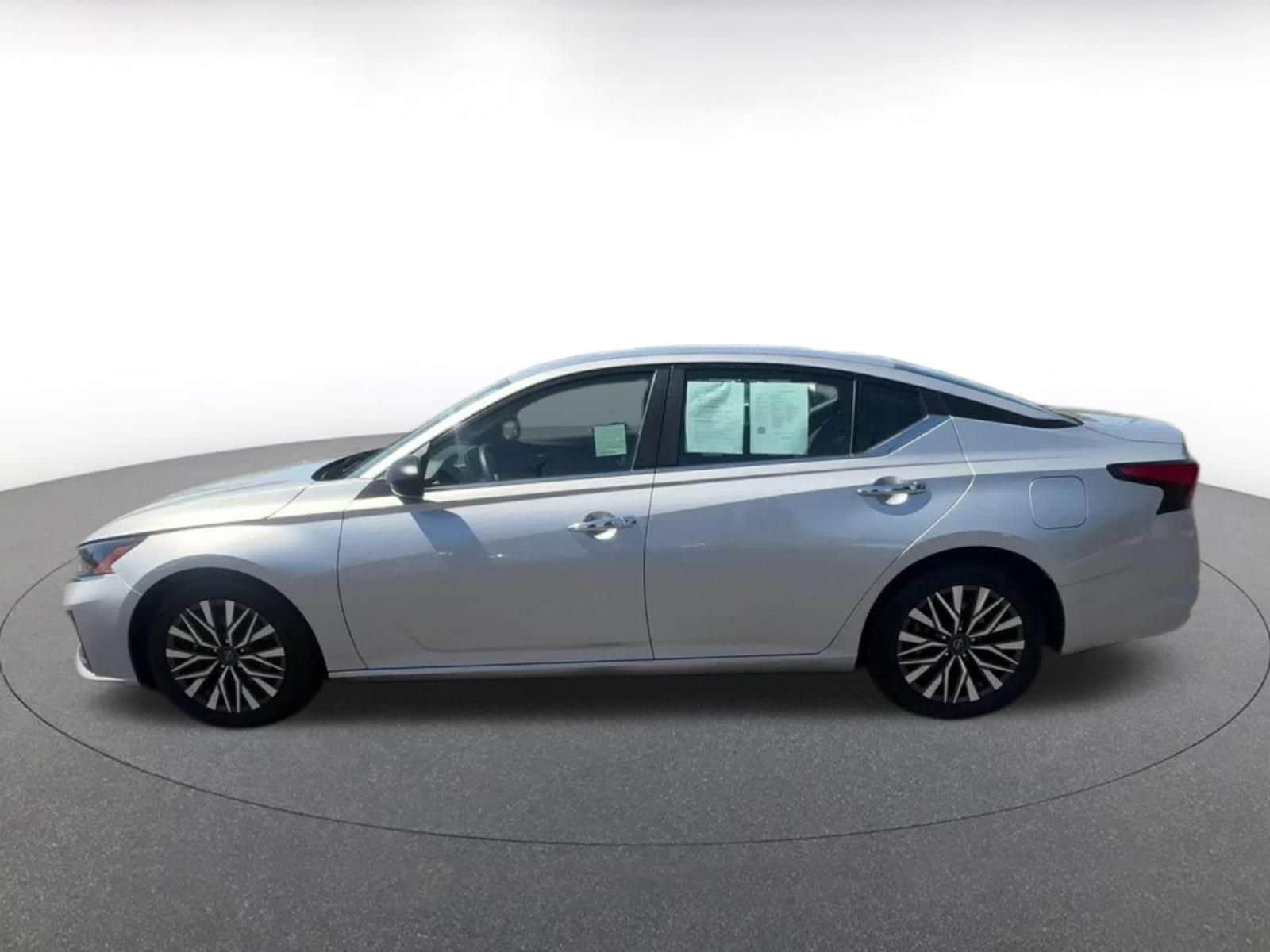 Thumbnail: 2024 Nissan Altima - 9