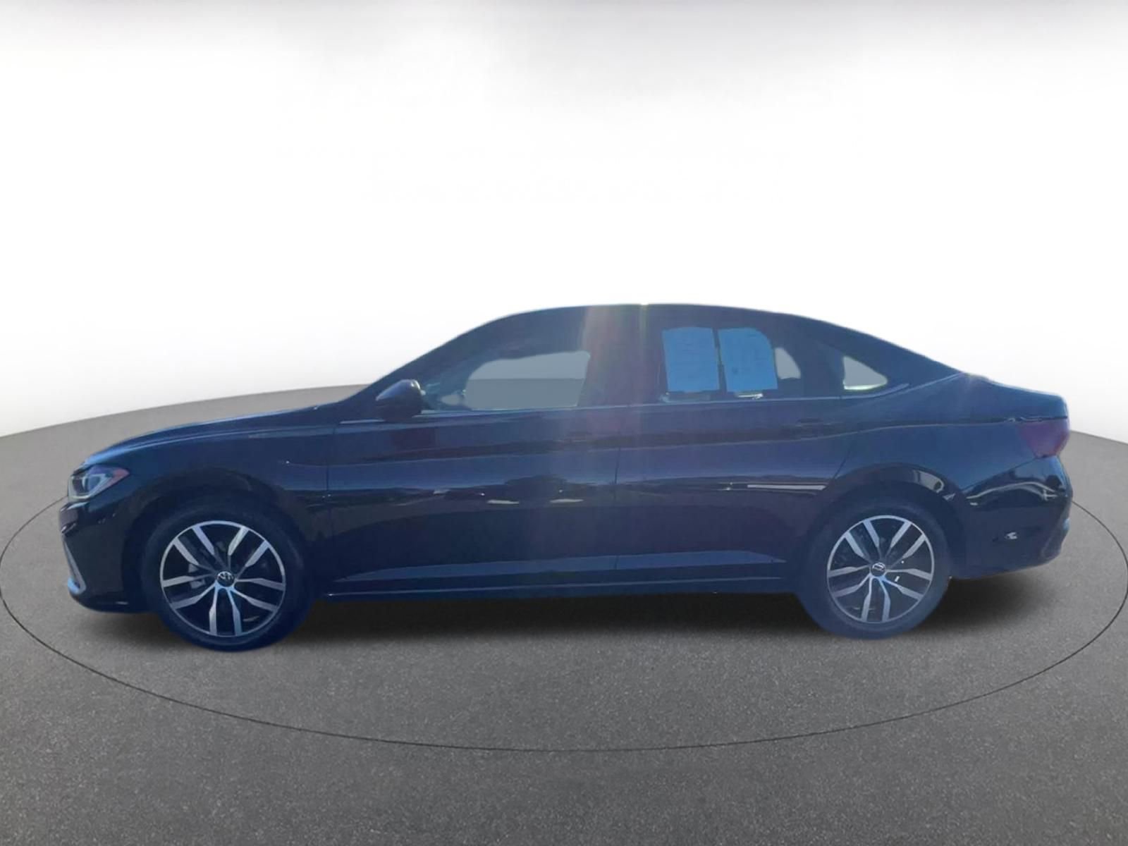Thumbnail: 2025 Volkswagen Jetta - 8