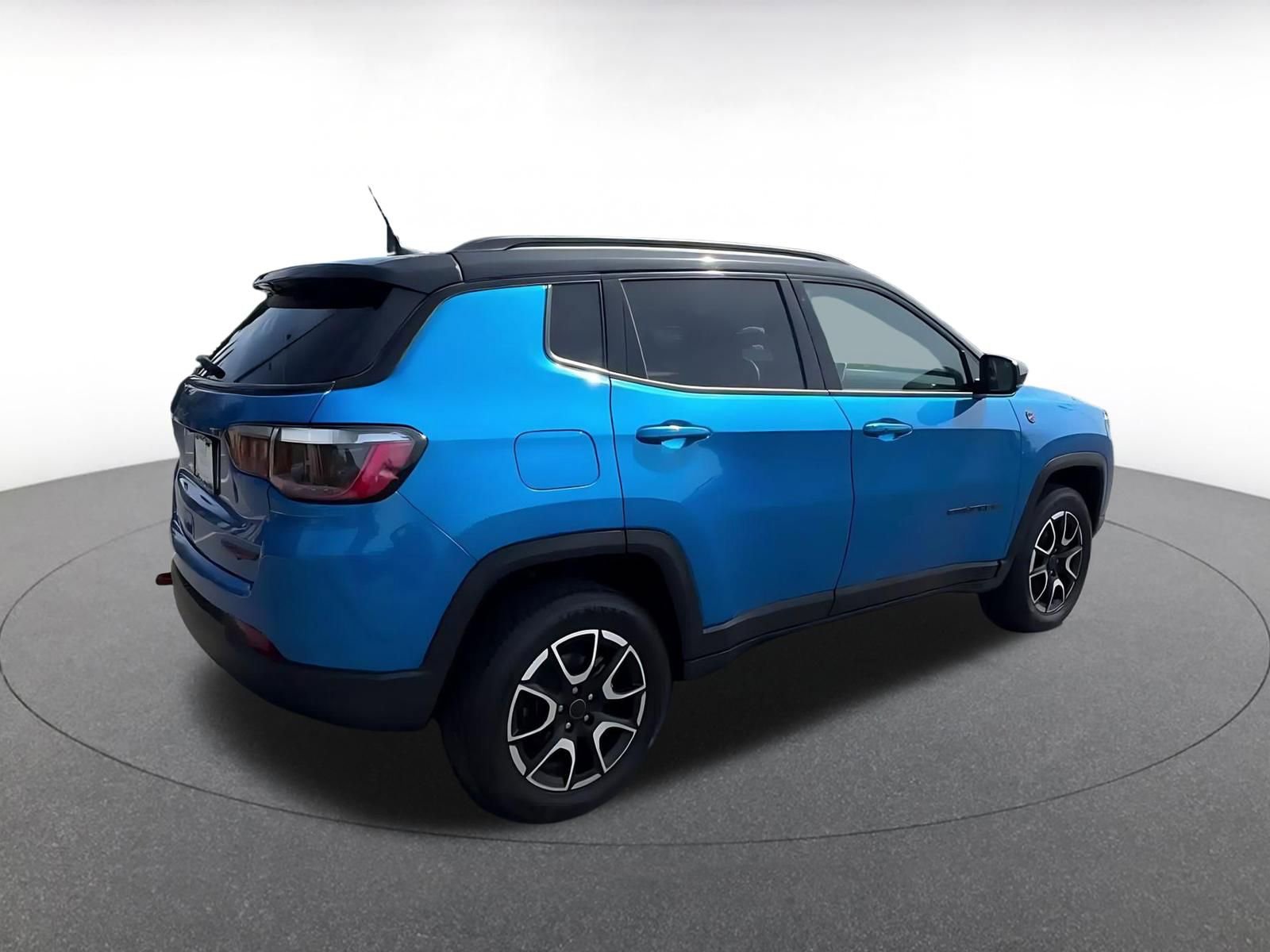 Thumbnail: 2025 Jeep Compass - 14