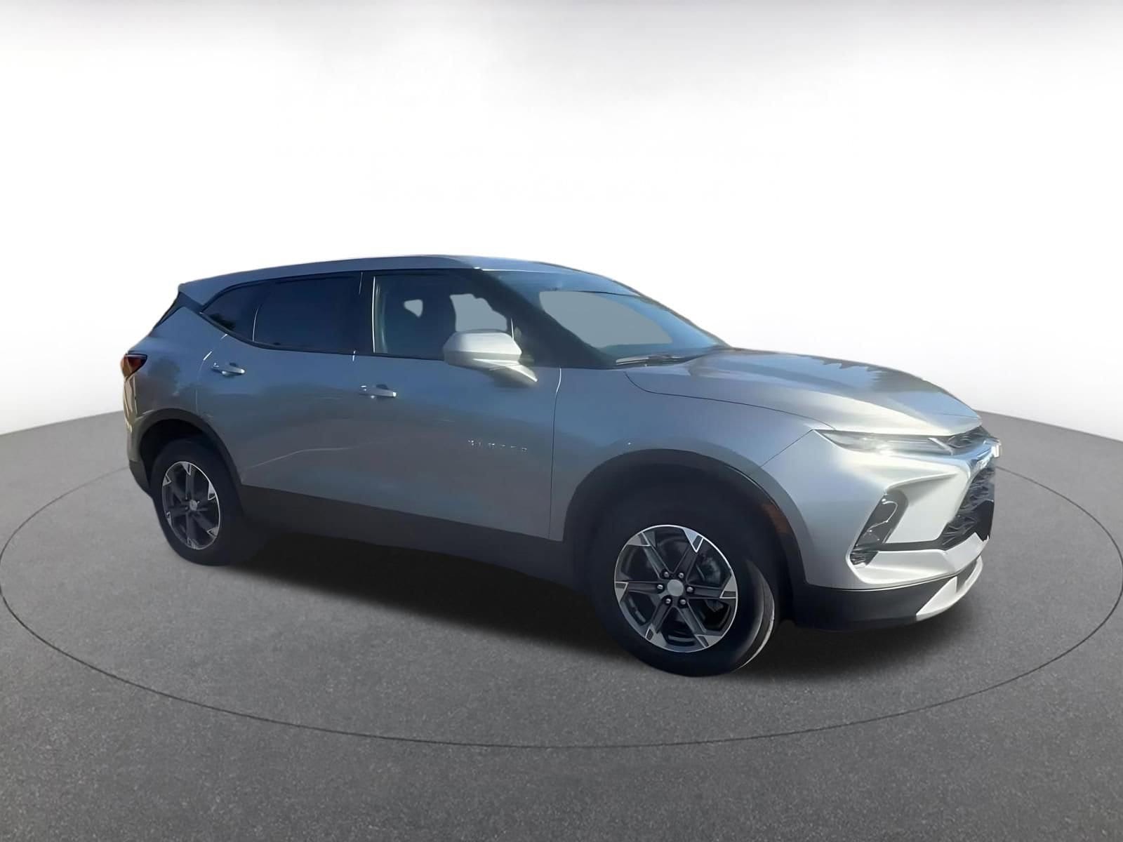 Thumbnail: 2025 Chevrolet Blazer - 2