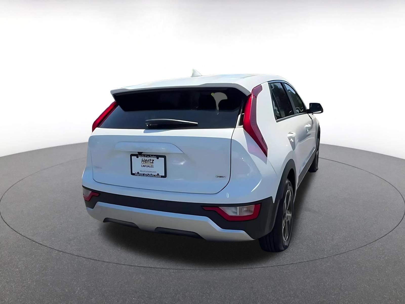 Thumbnail: 2026 Kia Niro - 15