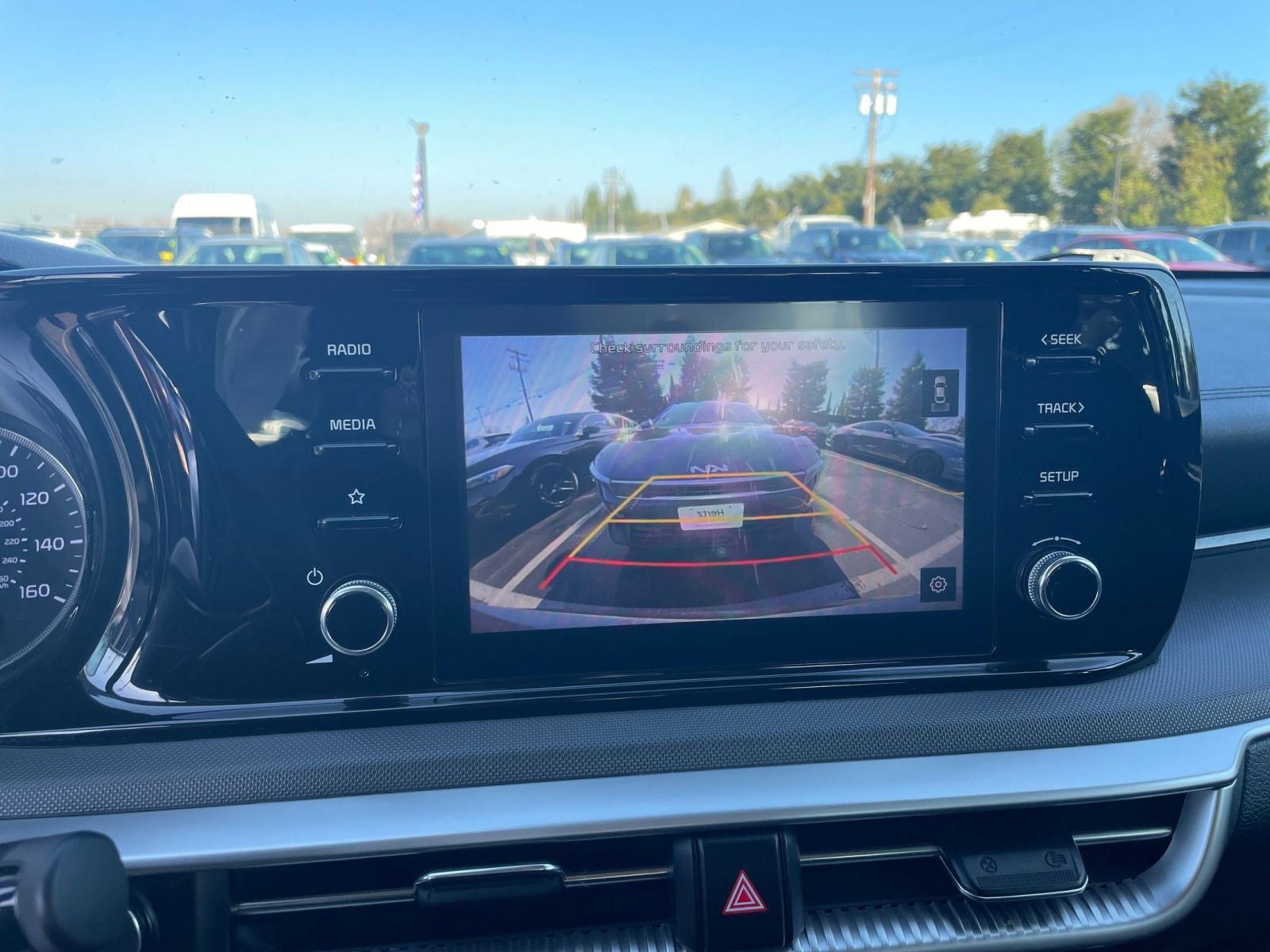 Thumbnail: 2023 Kia K5 - 17