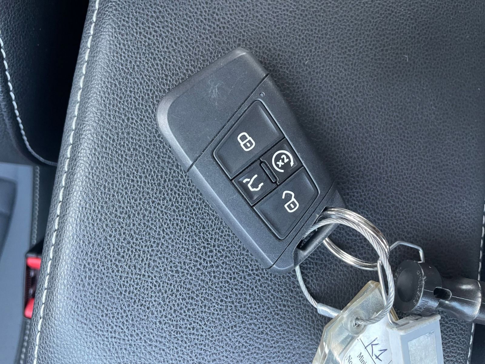 Thumbnail: 2025 Volkswagen Jetta - 22