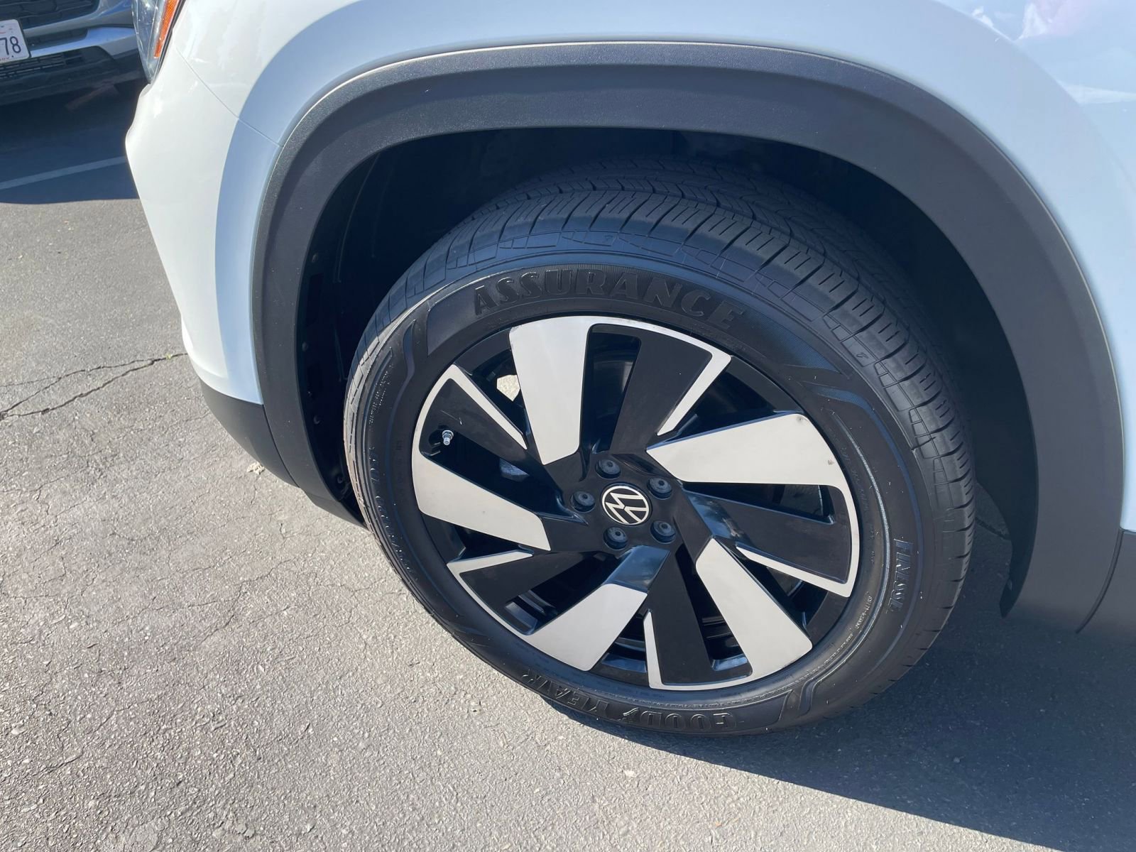 Thumbnail: 2025 Volkswagen Atlas - 31