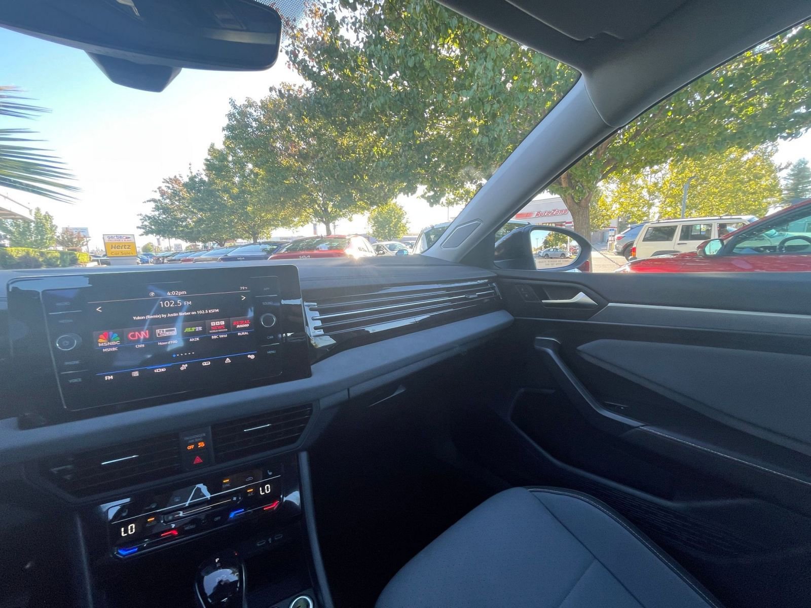 Thumbnail: 2025 Volkswagen Jetta - 29