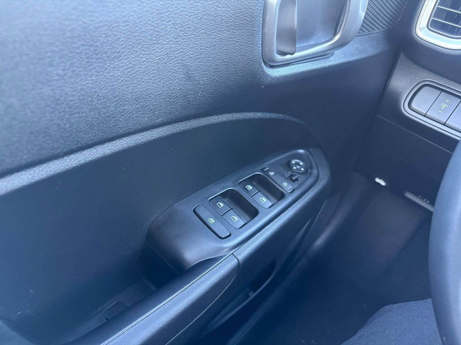 Thumbnail: 2025 Hyundai Venue - 18